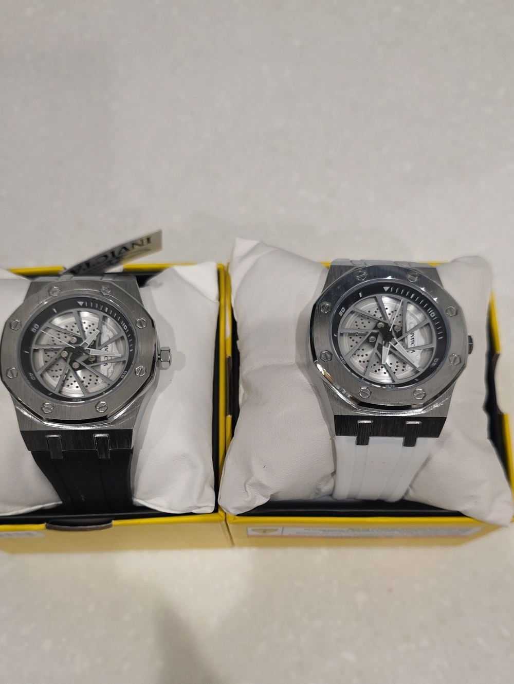 827. Pair Of Invicta Men's Speedway Rim Men's Watch - 42mm